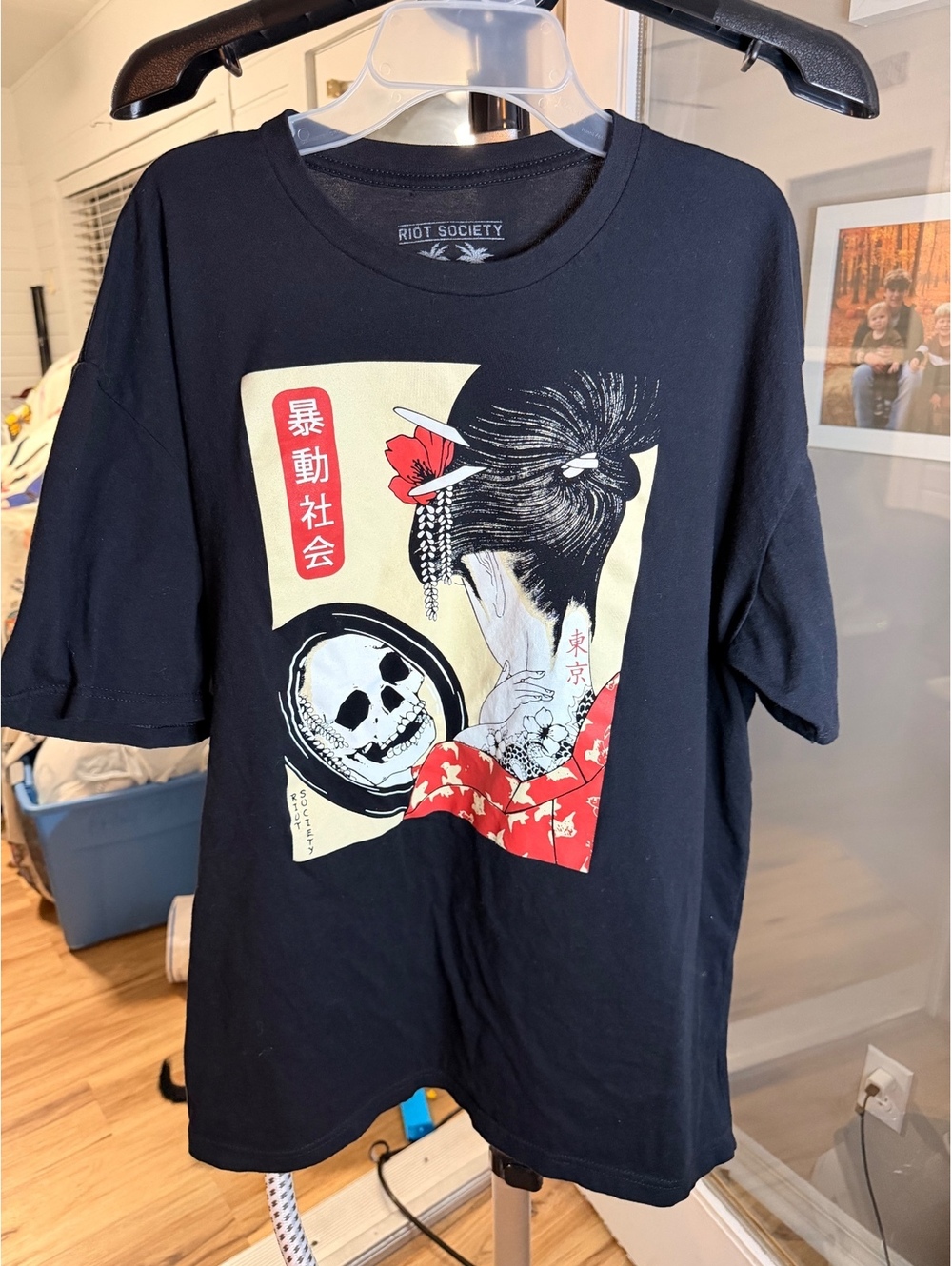 Riot Society Japanese graphic T shirt black